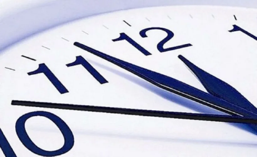 رفع مشکل جلو رفتن ساعت گوشی شیائومی-bartar-academy.com